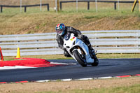 enduro-digital-images;event-digital-images;eventdigitalimages;no-limits-trackdays;peter-wileman-photography;racing-digital-images;snetterton;snetterton-no-limits-trackday;snetterton-photographs;snetterton-trackday-photographs;trackday-digital-images;trackday-photos